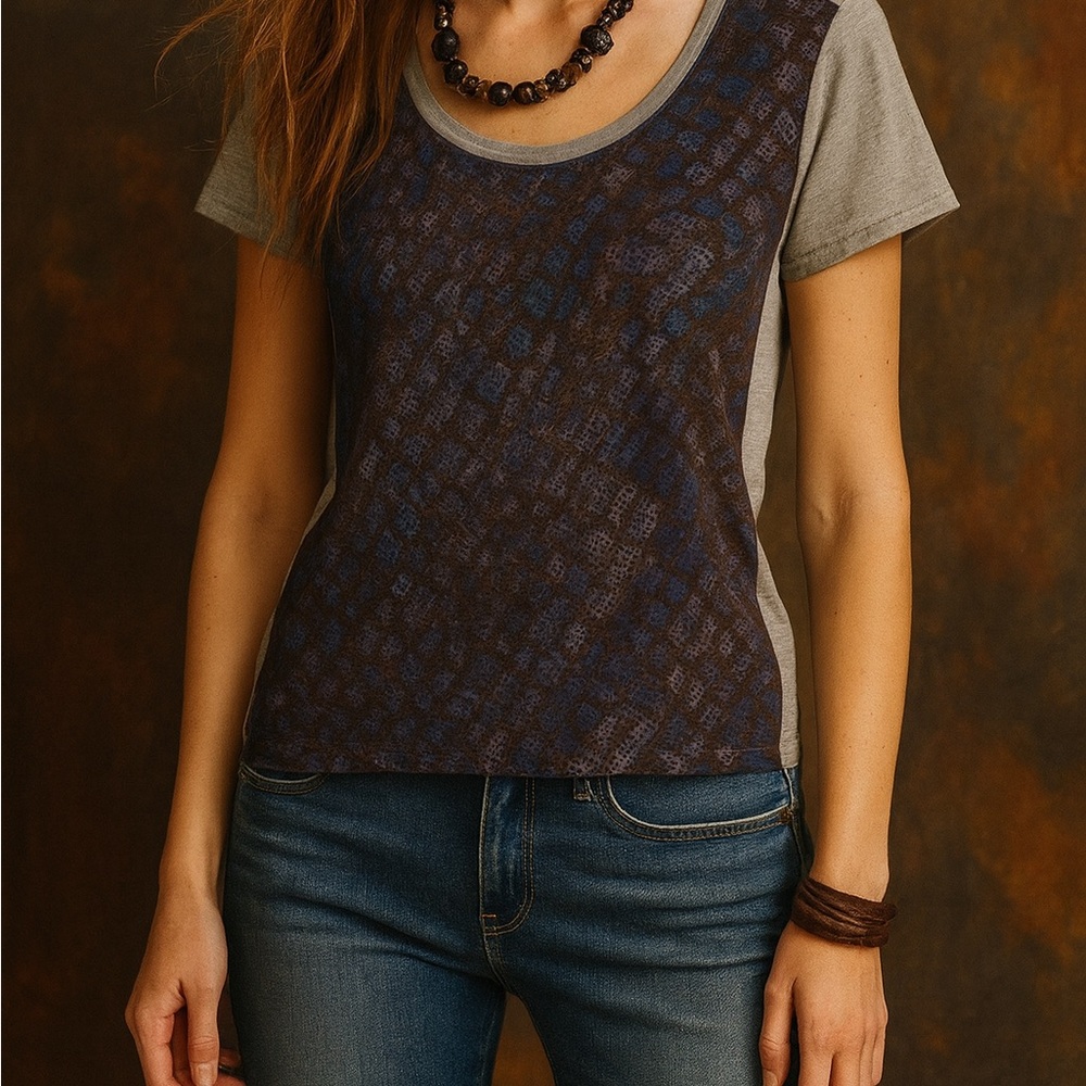 VS Tee Shop Gray Purple Sheer Snakeskin Print High Low Short Sleeve